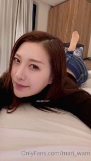 【国产】极品嫩妹水莹儿 情趣网袜艳舞骑坐假屌道具插穴喷液